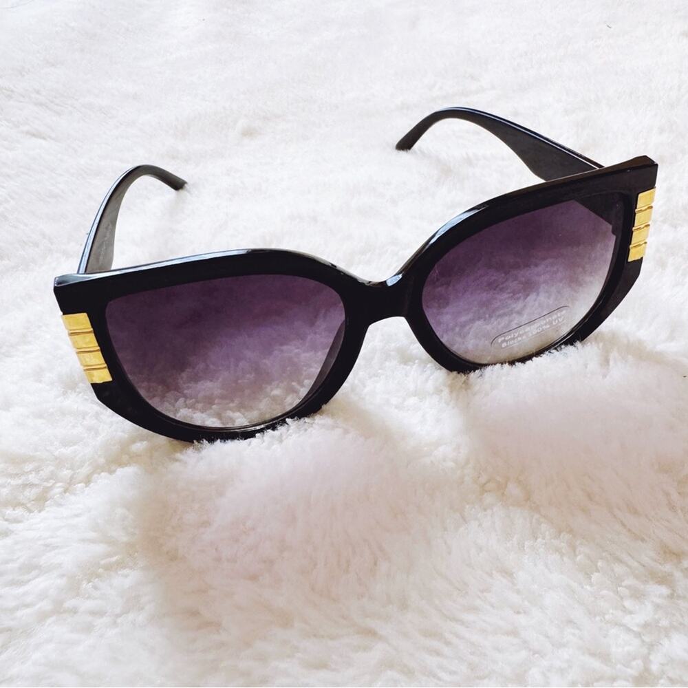 Rosy Black Cat Eye Oversized Sunglasses - Picture 3 of 10